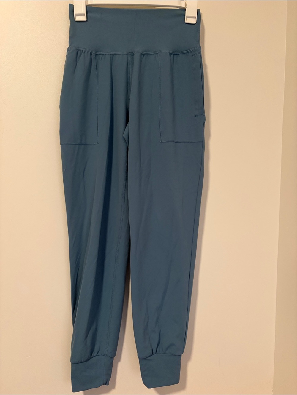 Athleta Baby Blue Salutation Jogger in Powervita Super Soft Comfy Size XS